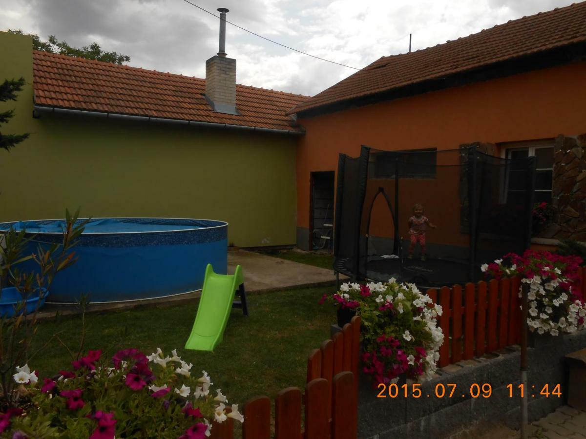 Apartmán Kamila Rakvice Exterior foto